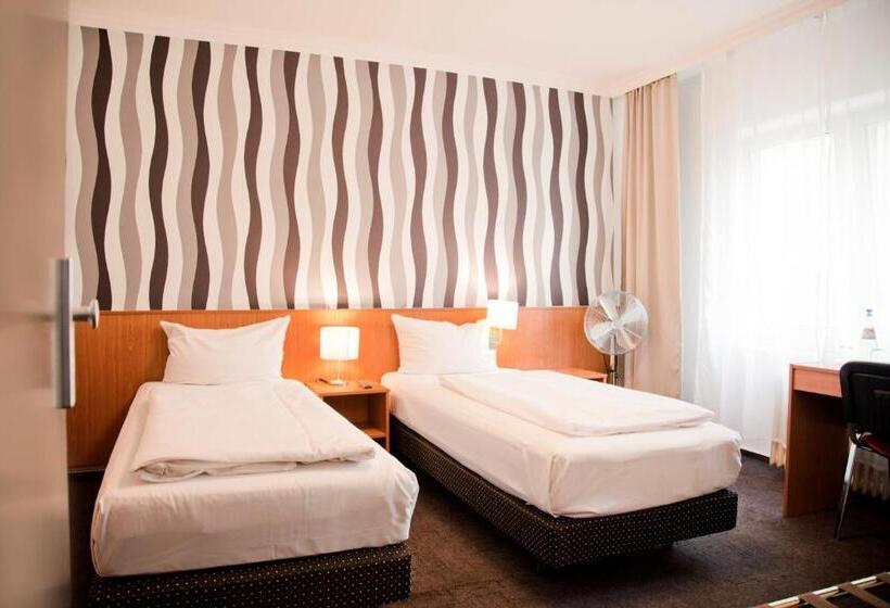 اتاق استاندارد, Les Nations