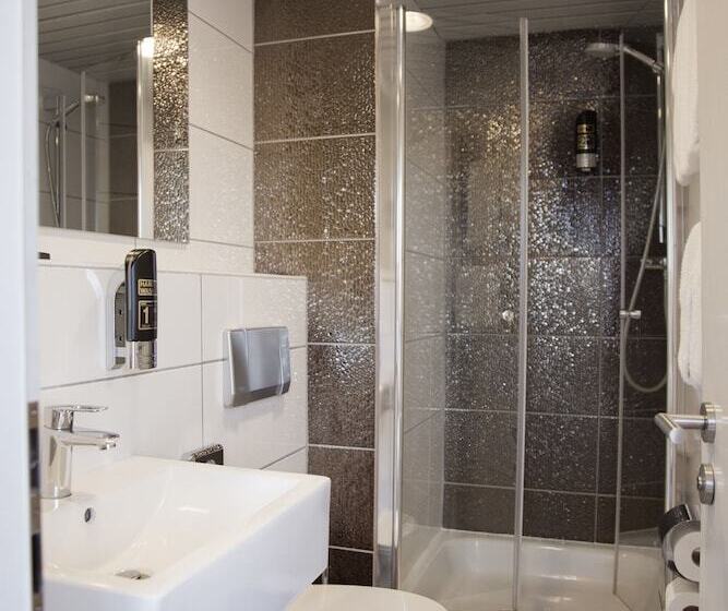 Comfort room with balcony, Les Nations