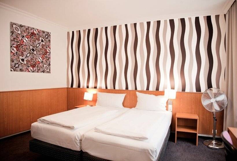 اتاق استاندارد, Les Nations