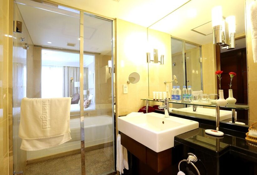 디럭스 룸, Okura Garden Hotel Shanghai