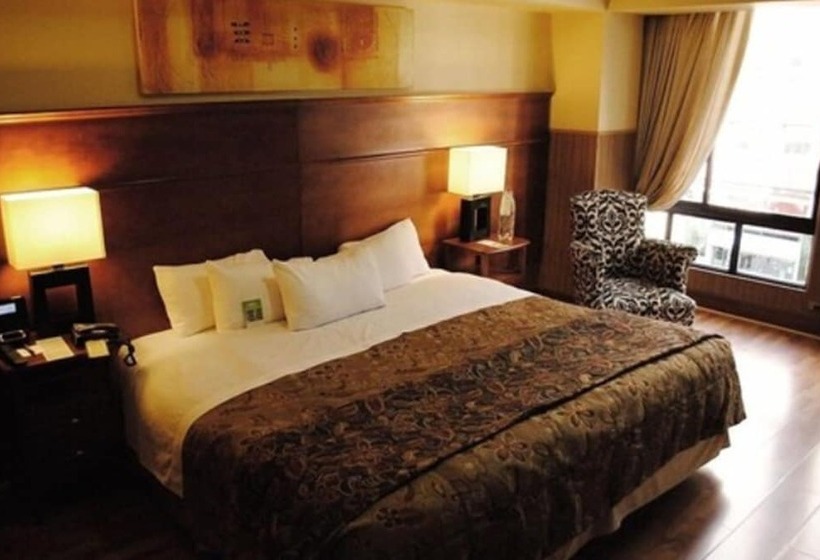 חדר אקזקיוטיב יחיד, Panamericano