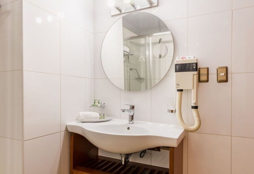 חדר אקזקיוטיב, Panamericano