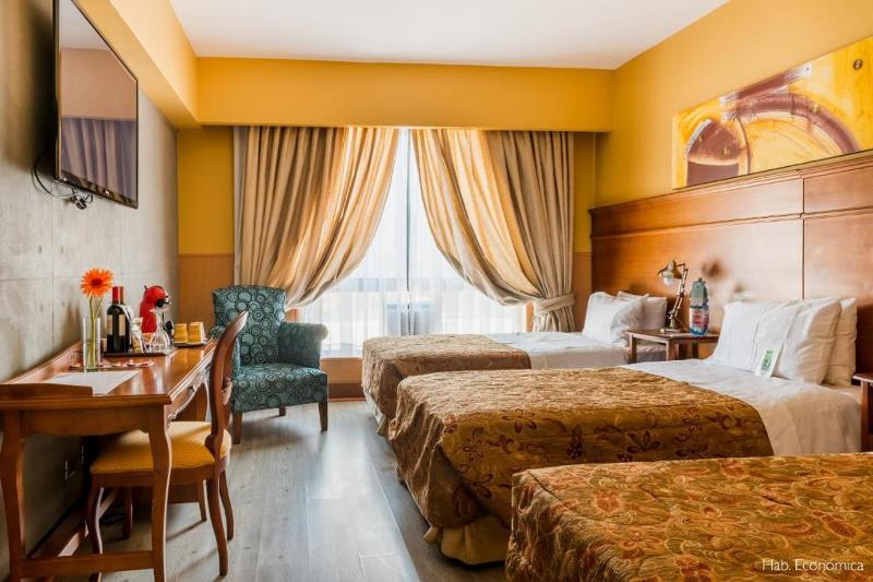 חדר אקזקיוטיב, Panamericano