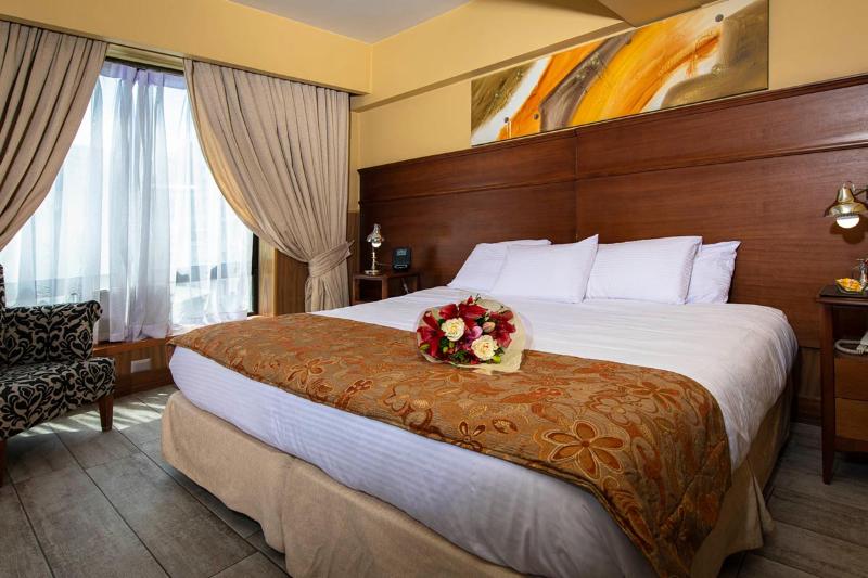 חדר אקזקיוטיב, Panamericano