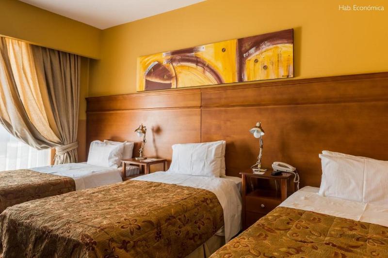 חדר אקזקיוטיב לשלושה, Panamericano