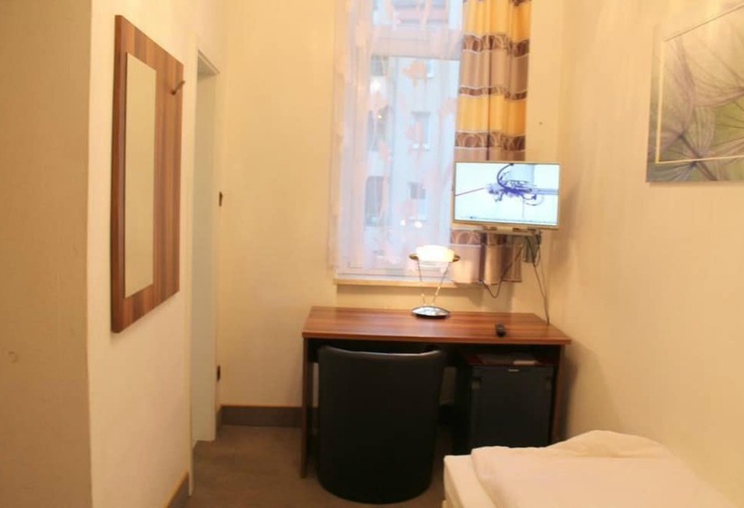 اتاق استاندارد یک نفره, Pension Margrit