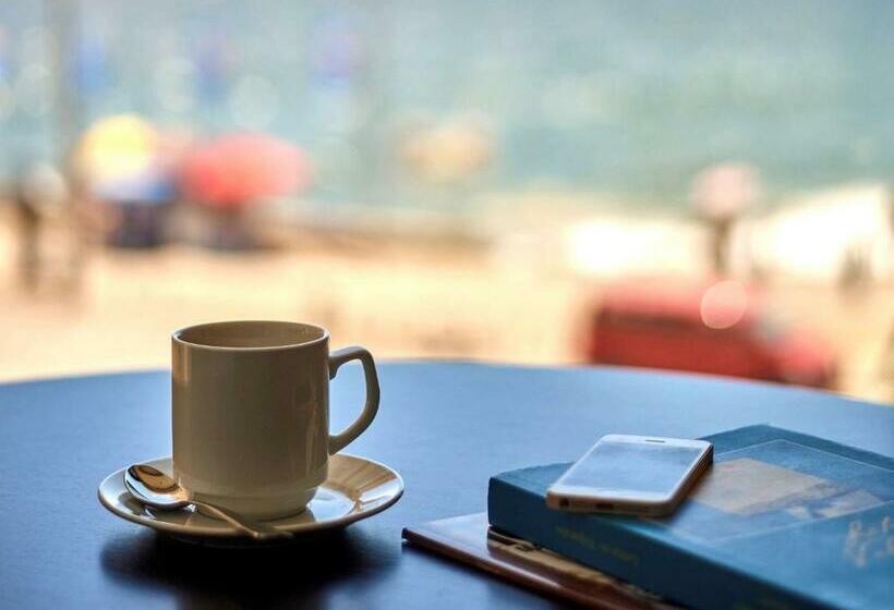 اتاق لوکس با چشم‌انداز دریا, Pullman Vina Del Mar San Martín