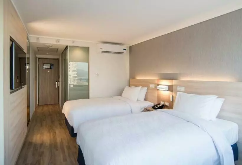 اتاق لوکس با چشم‌انداز دریا, Pullman Vina Del Mar San Martín