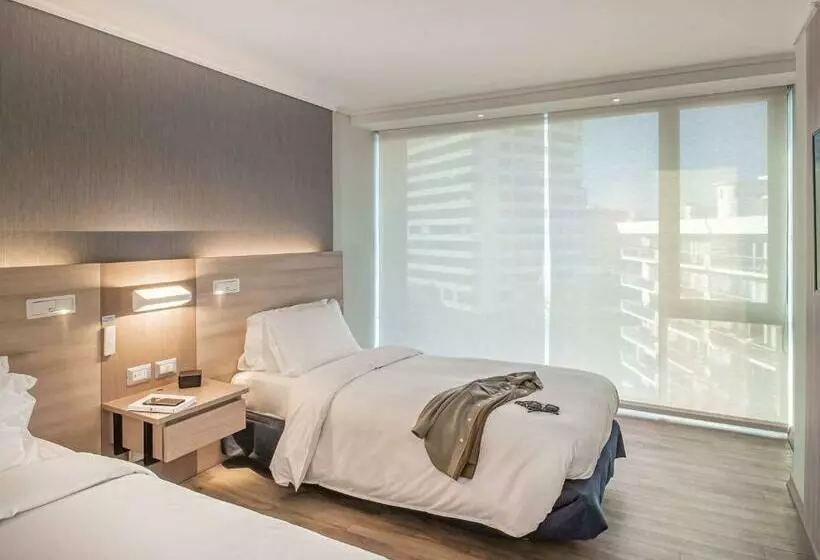 اتاق لوکس با چشم‌انداز شهر, Pullman Vina Del Mar San Martín