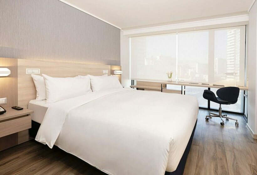 اتاق لوکس با چشم‌انداز شهر, Pullman Vina Del Mar San Martín