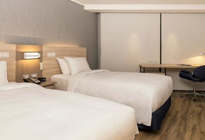 غرفة ديلوكس مطلة على المدينة, Pullman Vina Del Mar San Martín