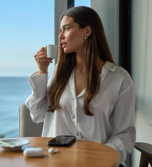 اتاق لوکس با چشم‌انداز دریا, Pullman Vina Del Mar San Martín