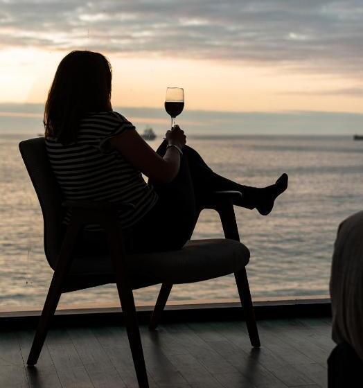 اتاق پرمیوم, Pullman Vina Del Mar San Martín