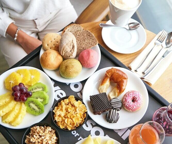 غرفة ديلوكس مطلة على المدينة, Pullman Vina Del Mar San Martín