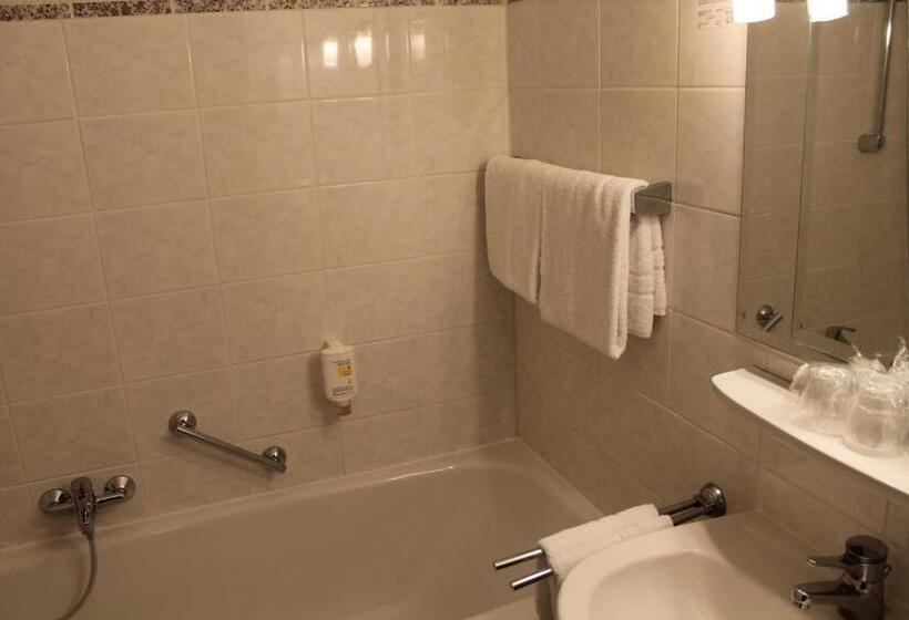 חדר סטנדרט לשלושה, Restaurant Seegarten Quickborn