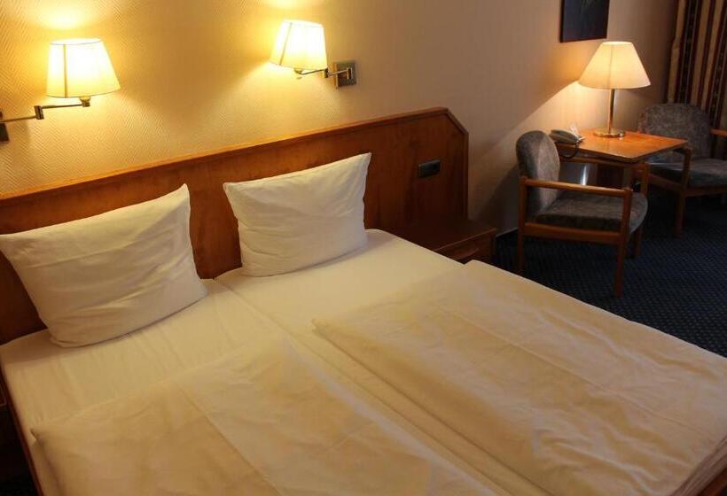 חדר סטנדרט נוף לאגם, Restaurant Seegarten Quickborn