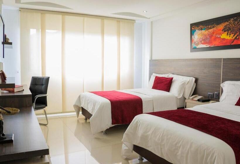 غرفة قياسية ثلاثية, San Juan Internacional