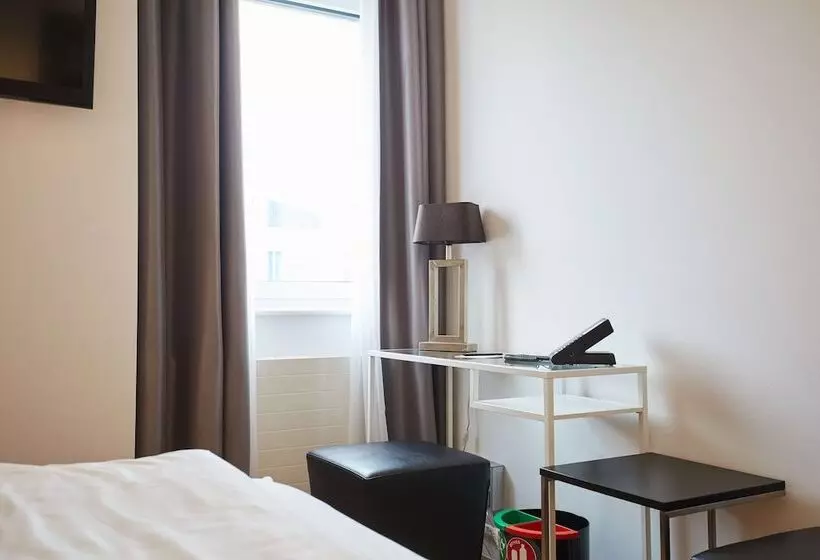 اتاق استاندارد یک نفره, Scandic Berlin Kurfürstendamm