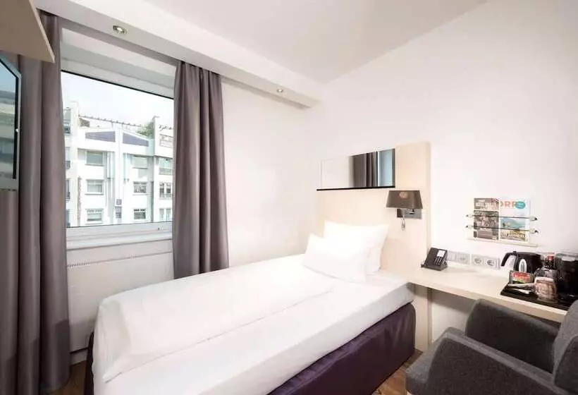 اتاق استاندارد یک نفره, Scandic Berlin Kurfürstendamm