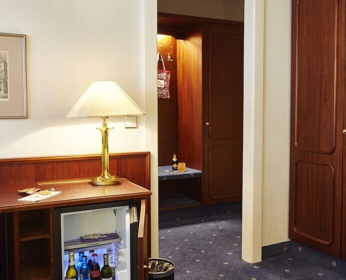 اتاق استاندارد با بالکن, Bernstein Hotel Villa Kastania