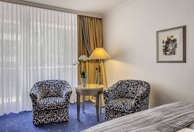 اتاق استاندارد با بالکن, Bernstein Hotel Villa Kastania