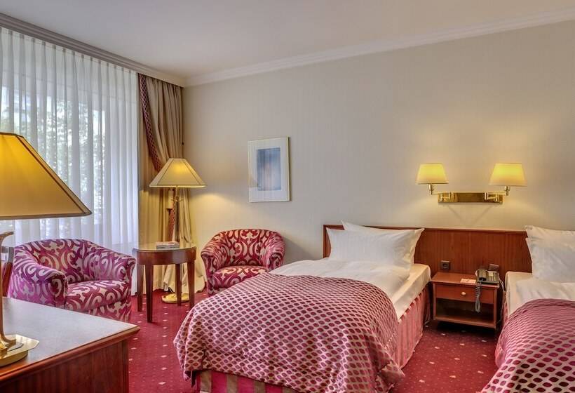 اتاق استاندارد با بالکن, Bernstein Hotel Villa Kastania