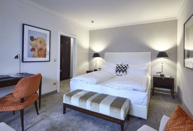 اتاق لوکس با بالکن, Bernstein Hotel Villa Kastania