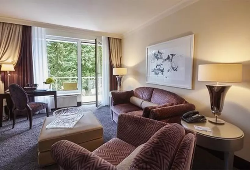 سوئیت با بالکن, Bernstein Hotel Villa Kastania