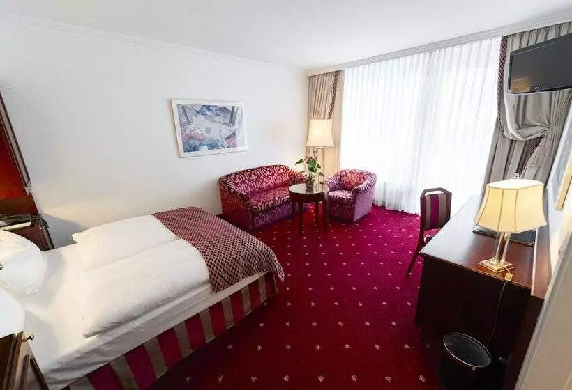اتاق استاندارد سه تخته با بالکن, Bernstein Hotel Villa Kastania