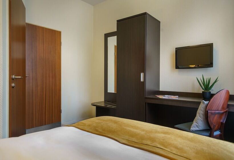 غرفة أساسية سرير مزدوج, Continental Hamburg Hauptbahnhof