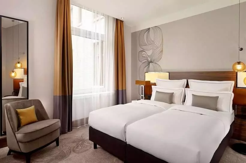 اتاق استاندارد با تخت دوبل, Reichshof Hotel Hamburg