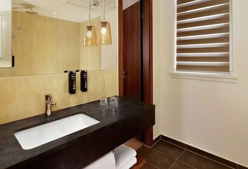 اتاق استاندارد, Reichshof Hotel Hamburg
