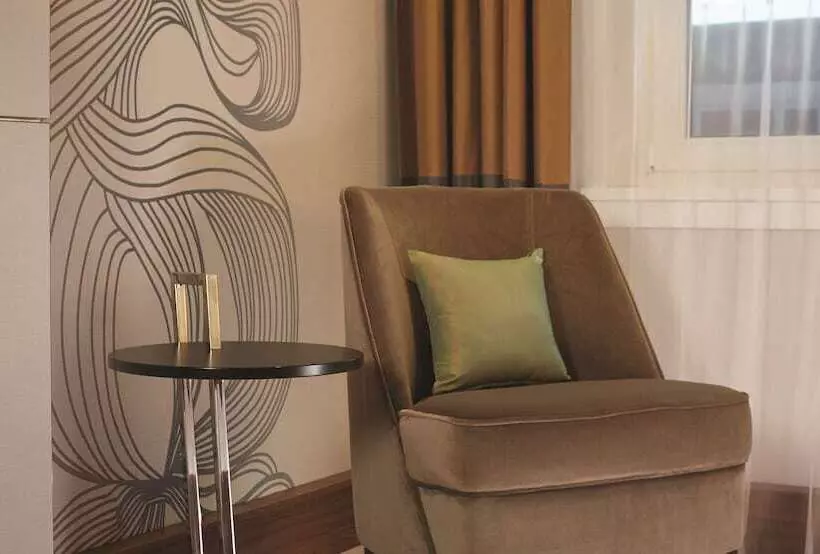 اتاق استاندارد, Reichshof Hotel Hamburg