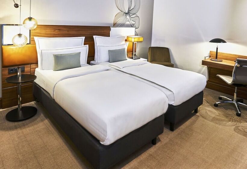 标准间带双人床, Reichshof Hotel Hamburg