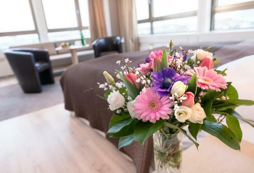 غرفة قياسية ثلاثية, Astor Kiel By Campanile