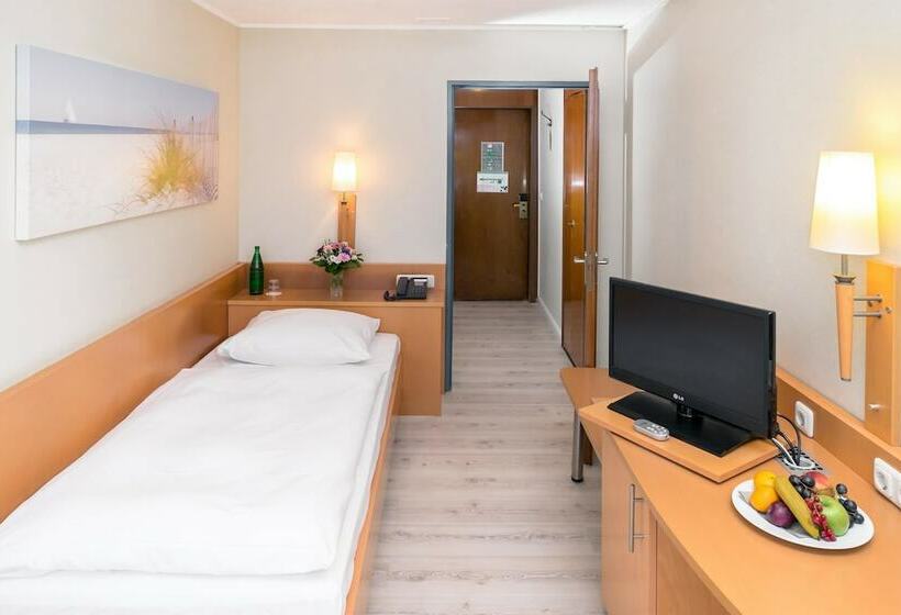 غرفة قياسية, Astor Kiel By Campanile