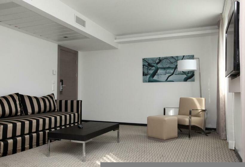 Люкс, Golden Tulip Kassel Hotel Reiss