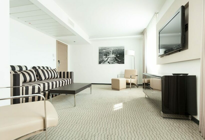 Люкс, Golden Tulip Kassel Hotel Reiss