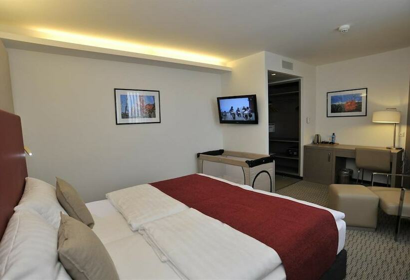 Номер Deluxe, Golden Tulip Kassel Hotel Reiss