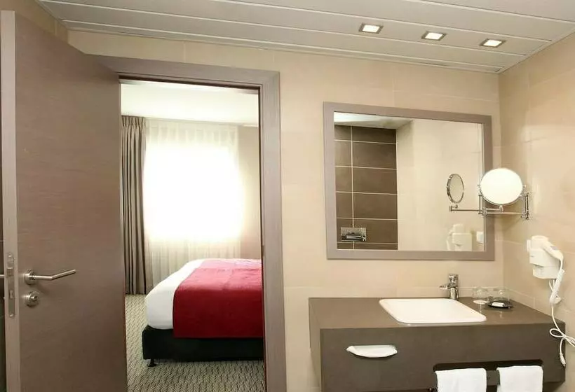 اتاق لوکس, Golden Tulip Kassel Hotel Reiss