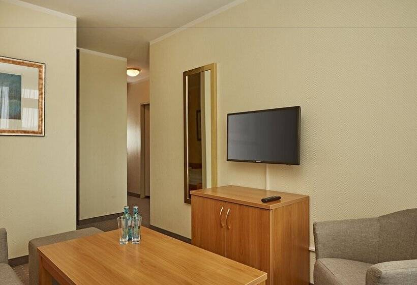 Семейный Номер, H+ Hotel Willingen