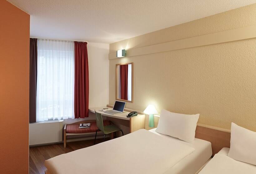Номер Стандарт, Ibis Hotel Düsseldorf Hauptbahnhof