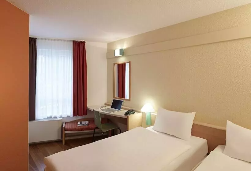 スタンダードルーム, Ibis Hotel Düsseldorf Hauptbahnhof