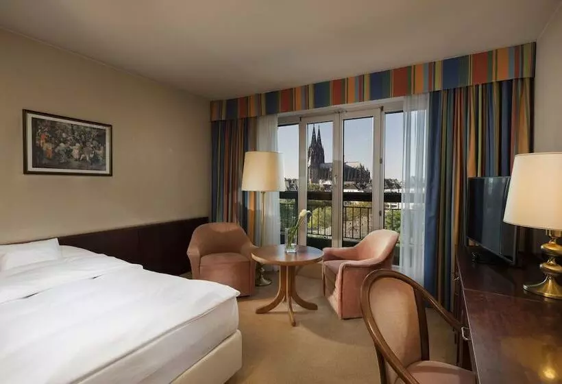 اتاق استاندارد, Maritim Hotel Köln