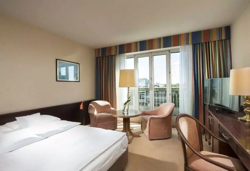 اتاق استاندارد, Maritim Hotel Köln