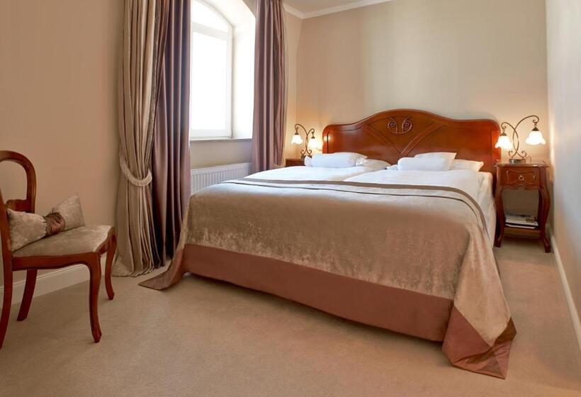Quarto Estandar Interior, Miramar