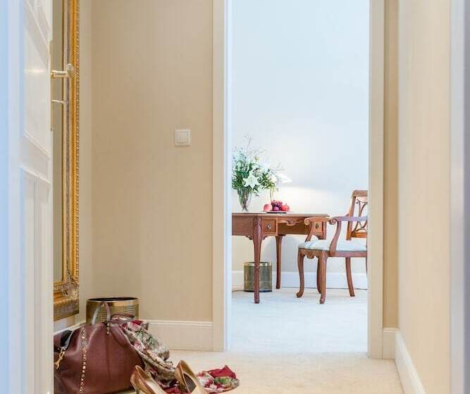 Suite, Miramar