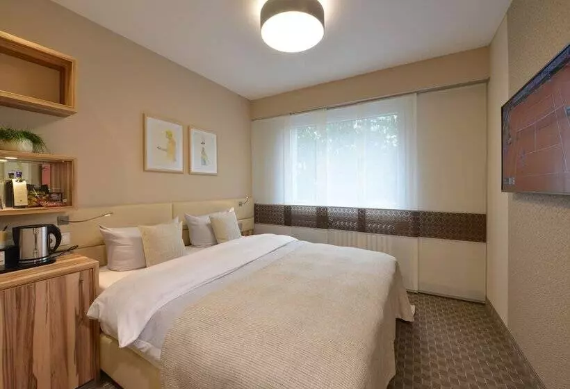 Standard Yhden Hengen Huone, Parkhotel Oberhausen