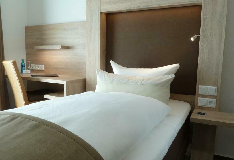 غرفة بريميوم فردية, Restaurant Goldenstedt