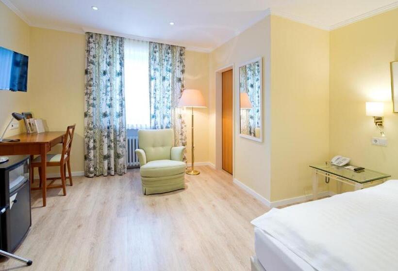 スタンダードシングルルーム, Romantik Waldhotel Mangold